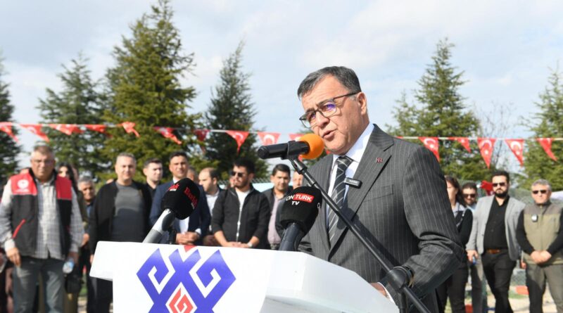 ALTIEYLÜL BELEDİYESİ HAYVAN BAKIMEVİ TÖRENLE AÇILDI