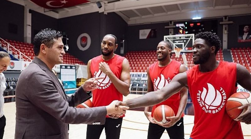 Başkan Serkan Acar’dan Aliağa Petkim Spor’a Moral Ziyareti